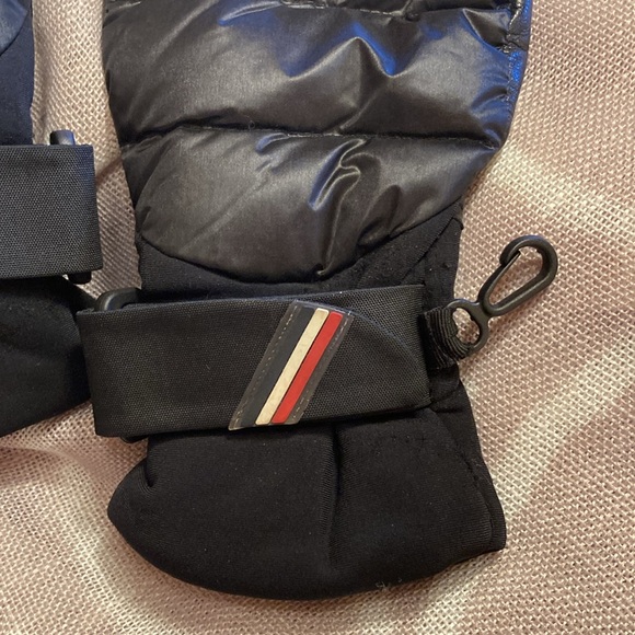 MONCLER AUTHENTIC Women's Black Leather Puffer Quilted Grenoble Gloves Size M - Picture 6 of 16